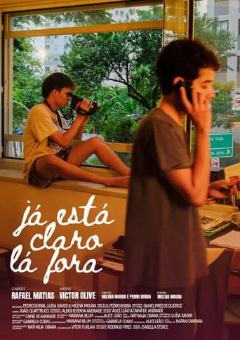 Já Está Claro Lá Fora